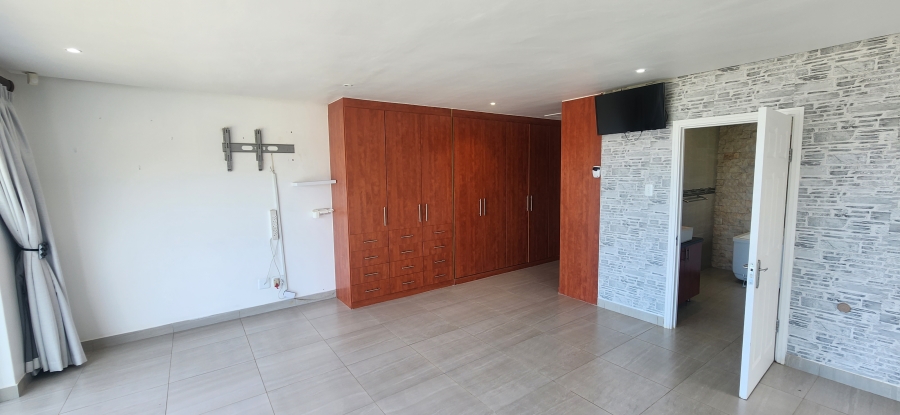 3 Bedroom Property for Sale in Dana Bay Western Cape